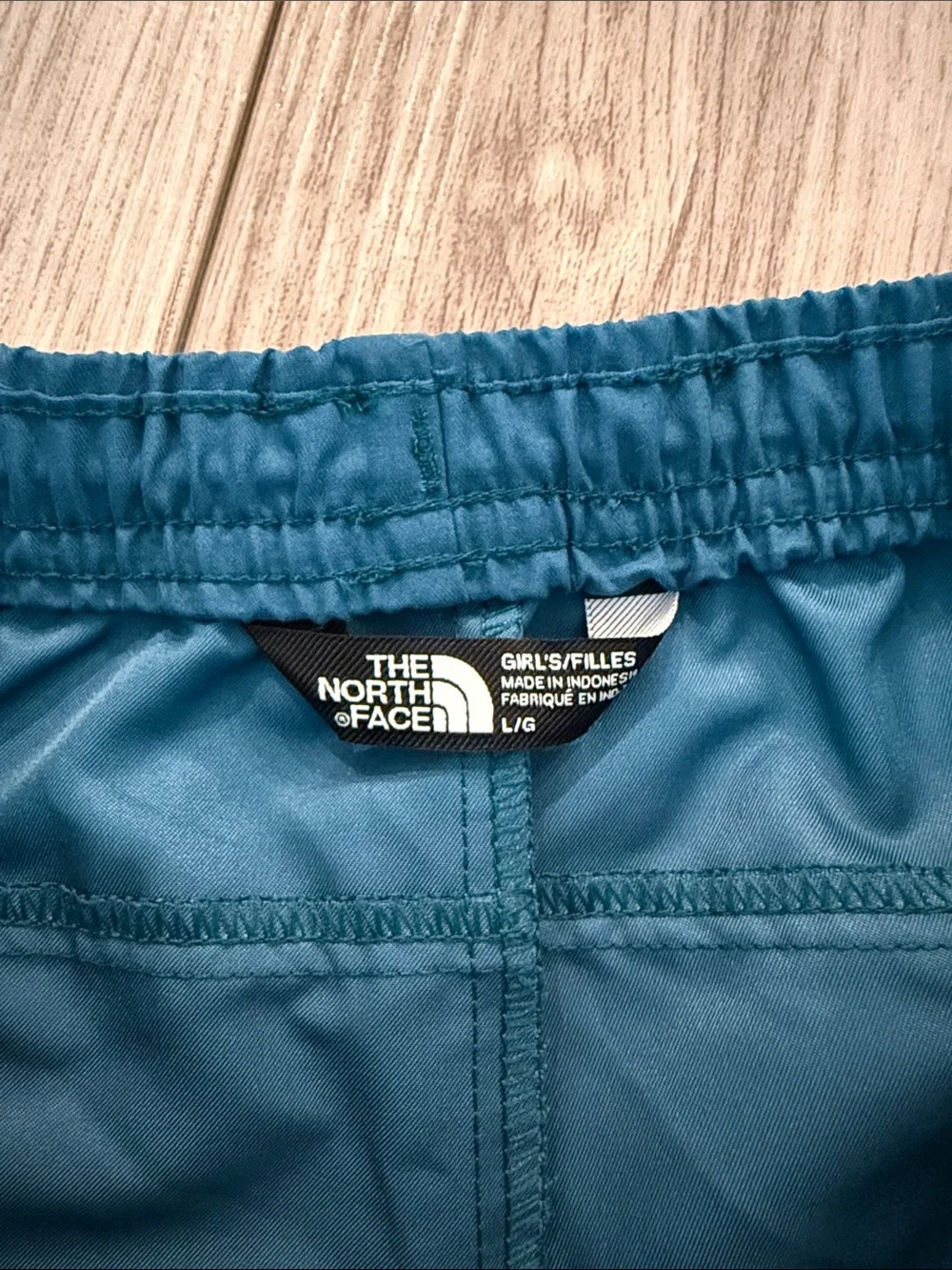 The North Face Girls Amphibious Class V Shorts Blue Coral Large